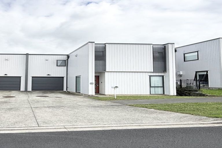Photo of property in 33 Waka Street, Albany Heights, Auckland, 0632