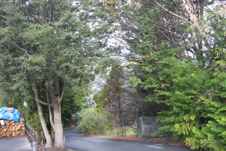 Photo of property in 26 Evergreen Place, Sunshine Bay, Queenstown, 9300