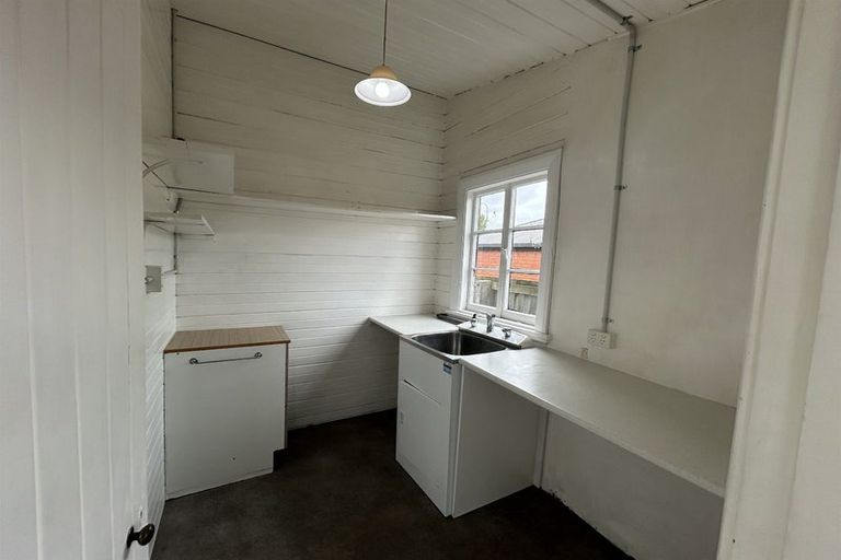 Photo of property in 17 Dilworth Street, Riccarton, Christchurch, 8011