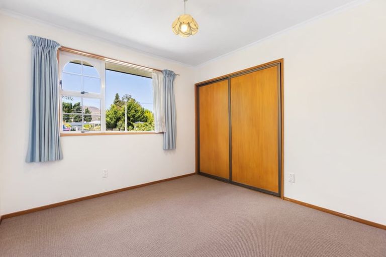 Photo of property in 11 Syndic Street, Cromwell, 9310