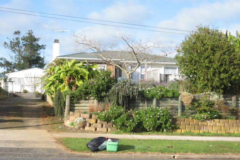 Photo of property in 17 Kohiwi Road, Manurewa, Auckland, 2102