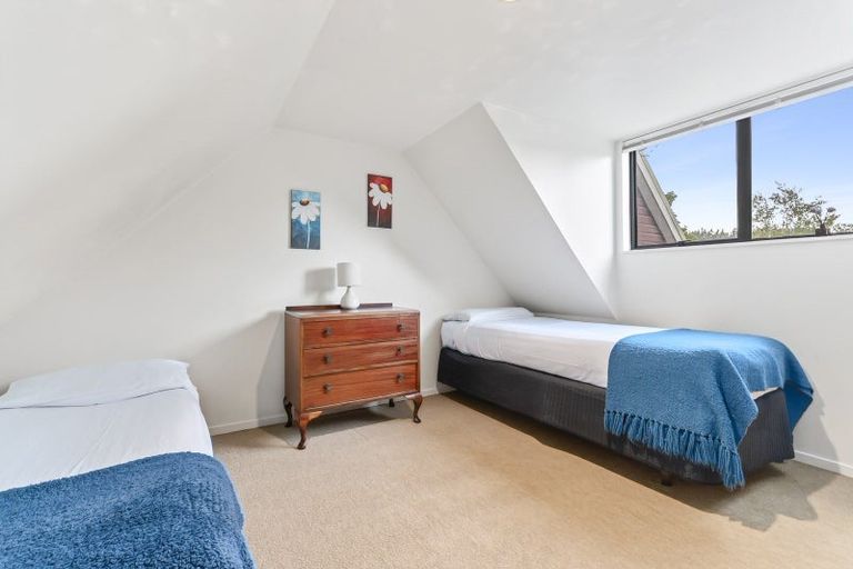 Photo of property in 13a Heuchan Lane, Wanaka, 9305