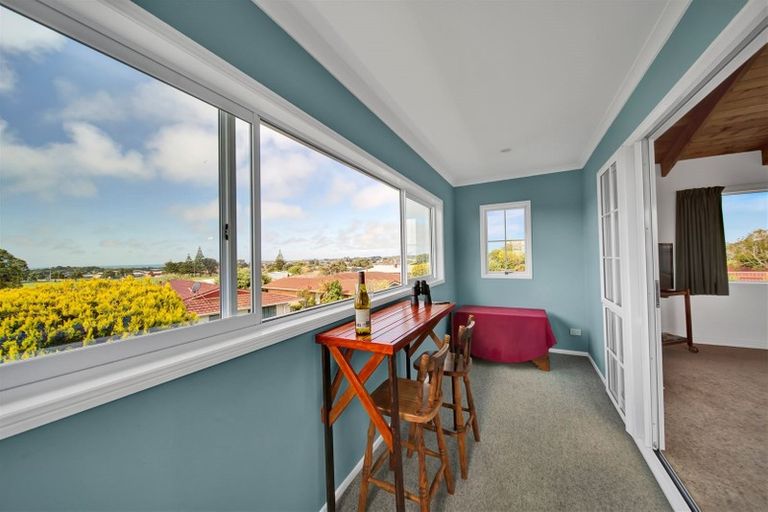 Photo of property in 24 Culzean Grove, Bell Block, New Plymouth, 4312