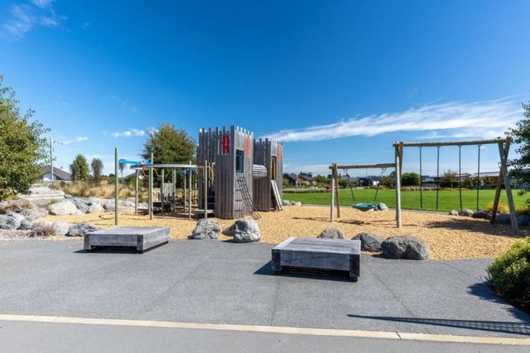 Photo of property in 63 Ridgeland Way, West Melton, 7618