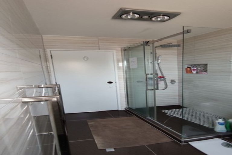 Photo of property in 14b Kindergarten Drive, Conifer Grove, Takanini, 2112