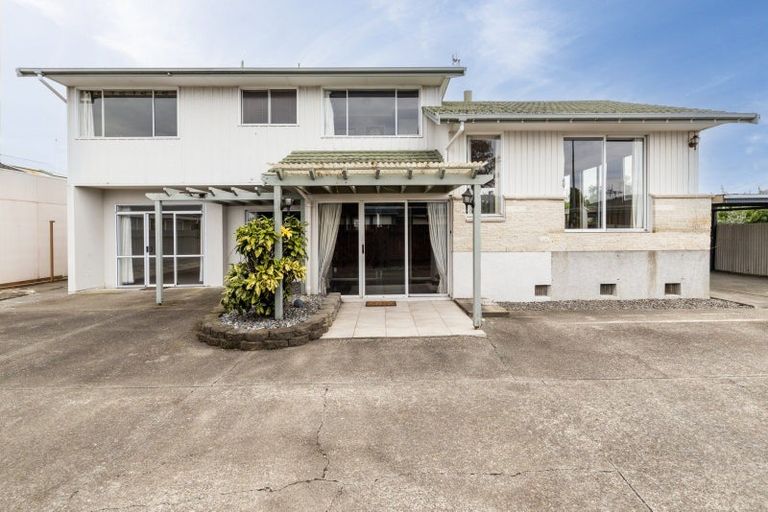 Photo of property in 51 Riverbend Road, Onekawa, Napier, 4110