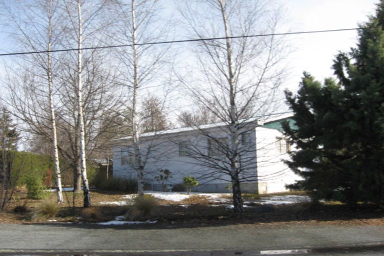 Photo of property in 17 Sealy Street, Twizel, 7901