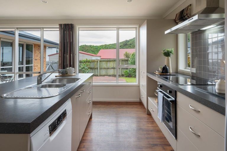 Photo of property in 4 Glentui Place, Waikawa, Picton, 7220