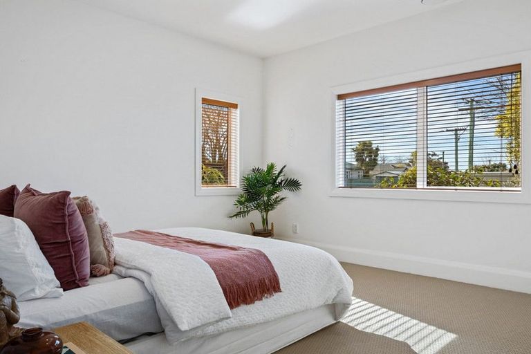 Photo of property in 47 Stapletons Road, Richmond, Christchurch, 8013