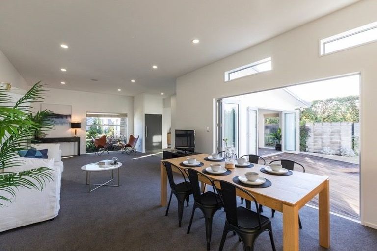 Photo of property in 4 Hemingway Place, Spencerville, Christchurch, 8083