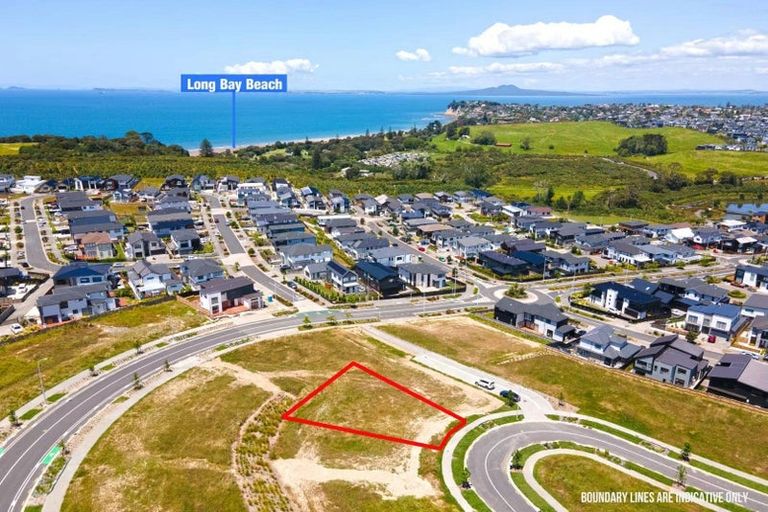 Photo of property in 22 Waitai Close, Long Bay, 0630