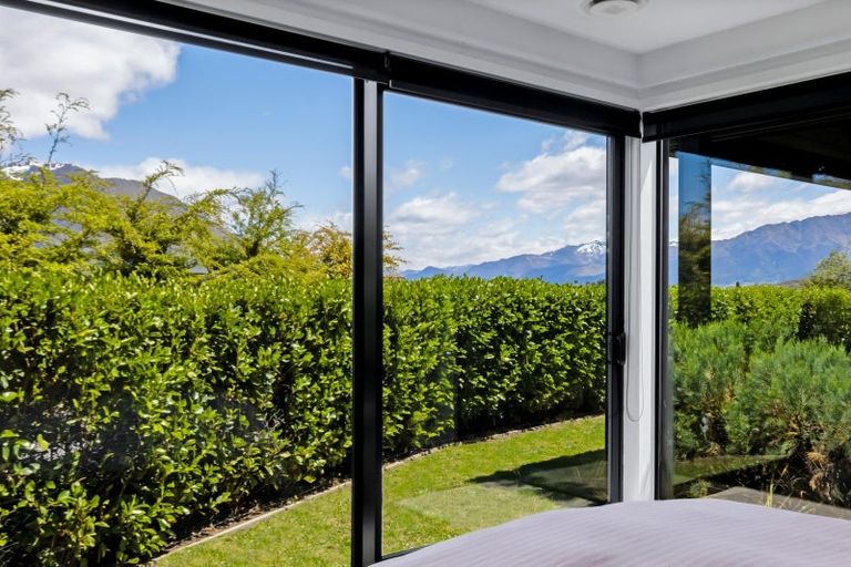 Photo of property in 58 Falconer Rise, Jacks Point, Queenstown, 9371