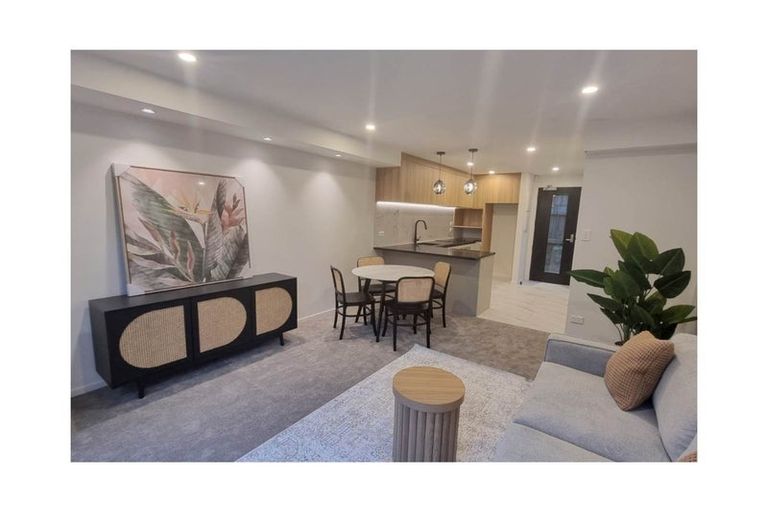 Photo of property in 3/23 Tudor Road, Henderson, Auckland, 0610