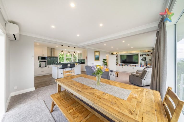 Photo of property in 79 Miromiro Road, Normandale, Lower Hutt, 5010