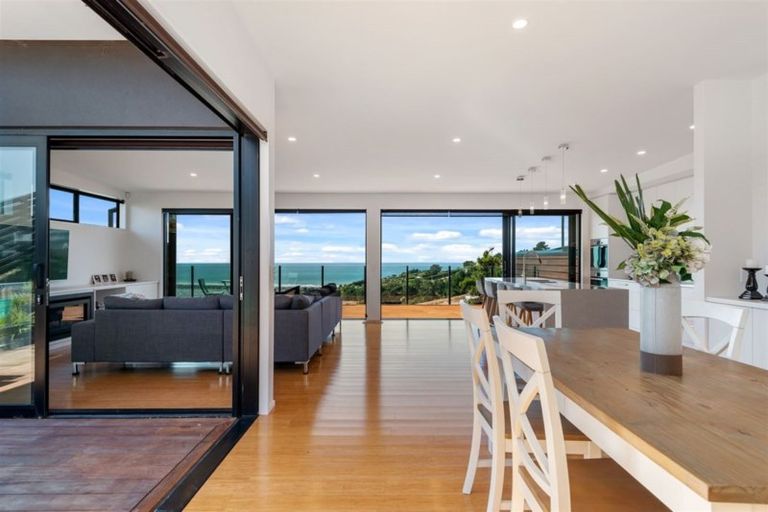 Photo of property in 3 The Terrace, Mount Pleasant, Christchurch, 8081