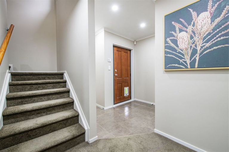 Photo of property in 348b Royal Road, Massey, Auckland, 0614