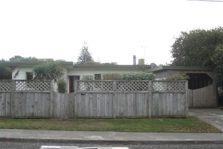 Photo of property in 69 Glen Road, Raumati South, Paraparaumu, 5032