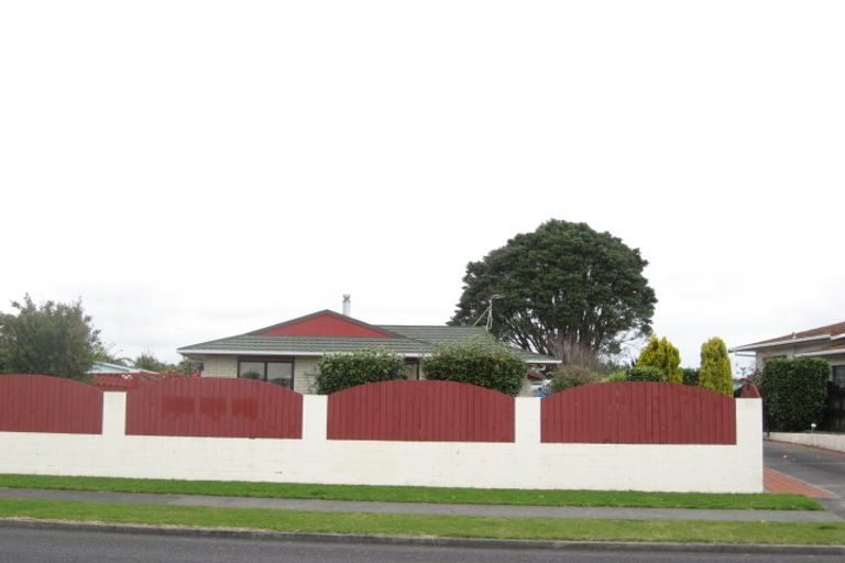 Photo of property in 214 Parklands Avenue, Bell Block, New Plymouth, 4312