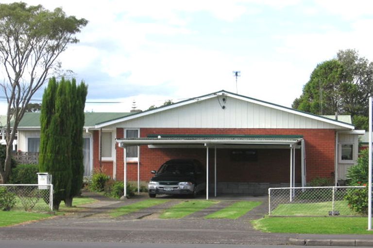 Photo of property in 623 Te Atatu Road, Te Atatu Peninsula, Auckland, 0610