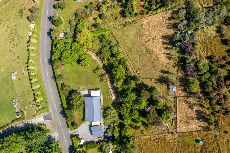 Photo of property in 25 Totara View Road, Wakefield, 7095