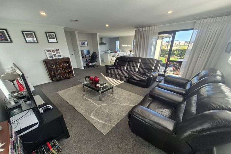 Photo of property in 34 Drylands Drive, Rolleston, 7614
