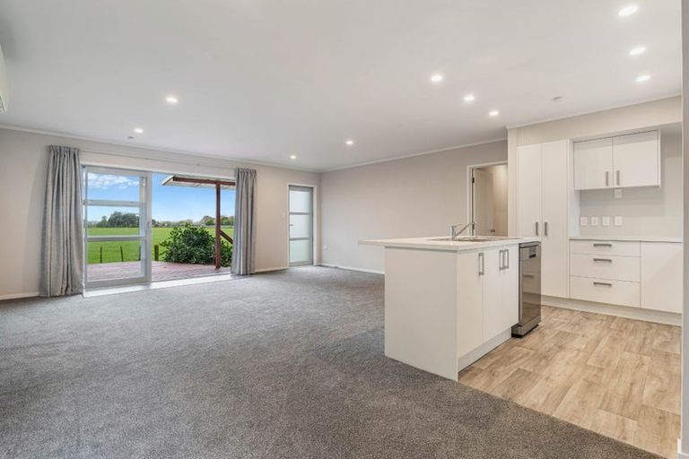 Photo of property in 15 Lowburn Avenue, Waipu, 0510