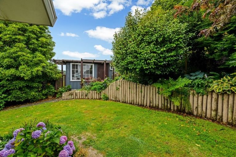 Photo of property in 35 Park View Avenue, Feilding, 4702