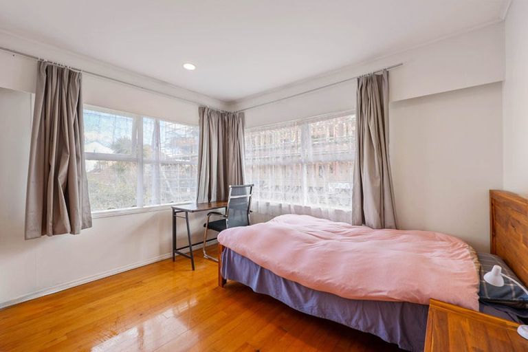 Photo of property in 77 Macleans Road, Bucklands Beach, Auckland, 2014