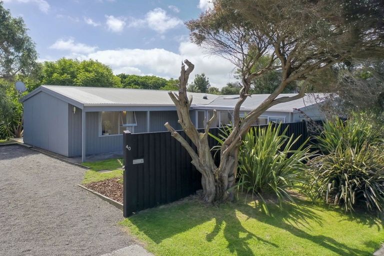 Photo of property in 40 Margaret Road, Raumati Beach, Paraparaumu, 5032