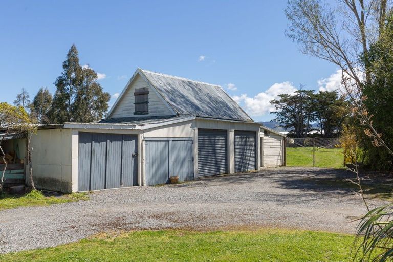 Photo of property in 3363 State Highway 2, Clareville, Carterton, 5713