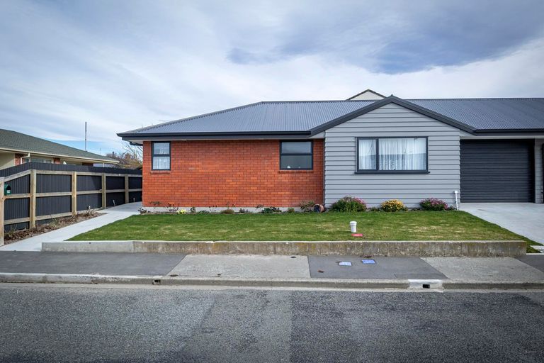 Photo of property in 24 Clyde Street, Seaview, Timaru, 7910