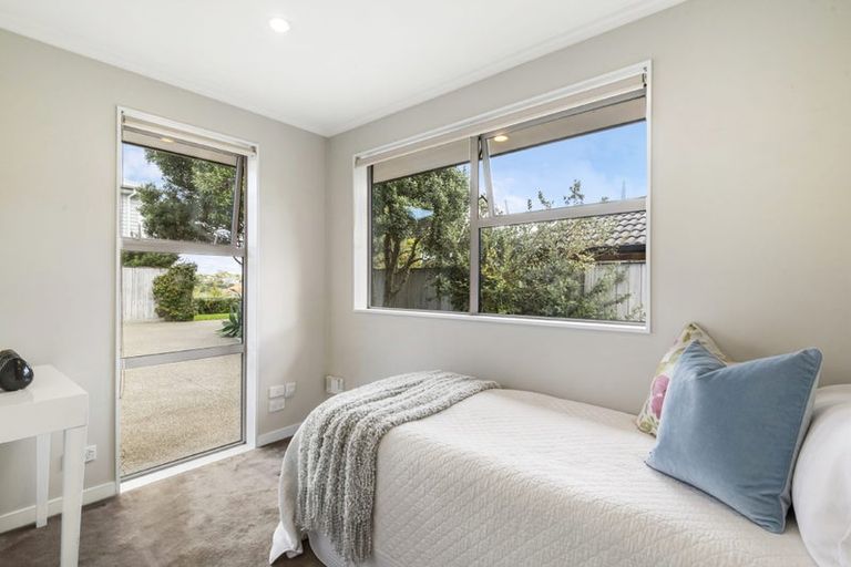 Photo of property in 18 Lemon Grove Lane, Greenhithe, Auckland, 0632