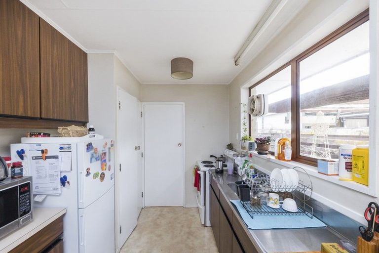 Photo of property in 104 Benmore Avenue, Cloverlea, Palmerston North, 4412