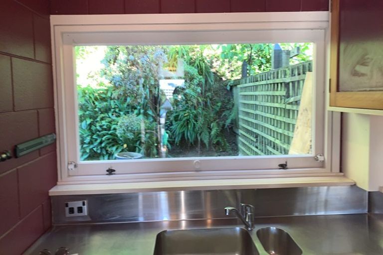 Photo of property in 17/10 Pitarua Street, Thorndon, Wellington, 6011