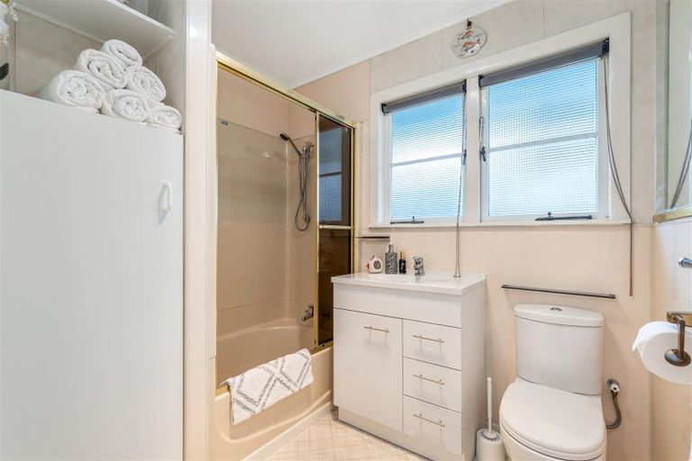 Photo of property in 58 Bays Road, Orere Point, Papakura, 2585