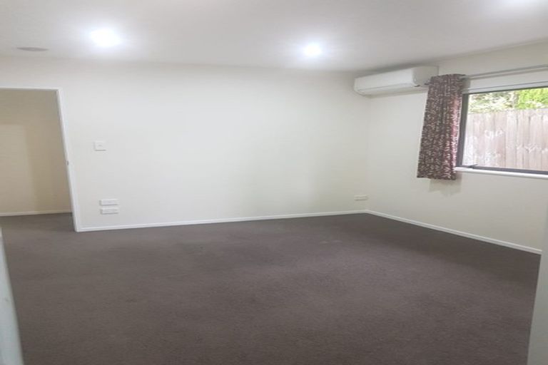 Photo of property in 79a Stanley Road, Glenfield, Auckland, 0629