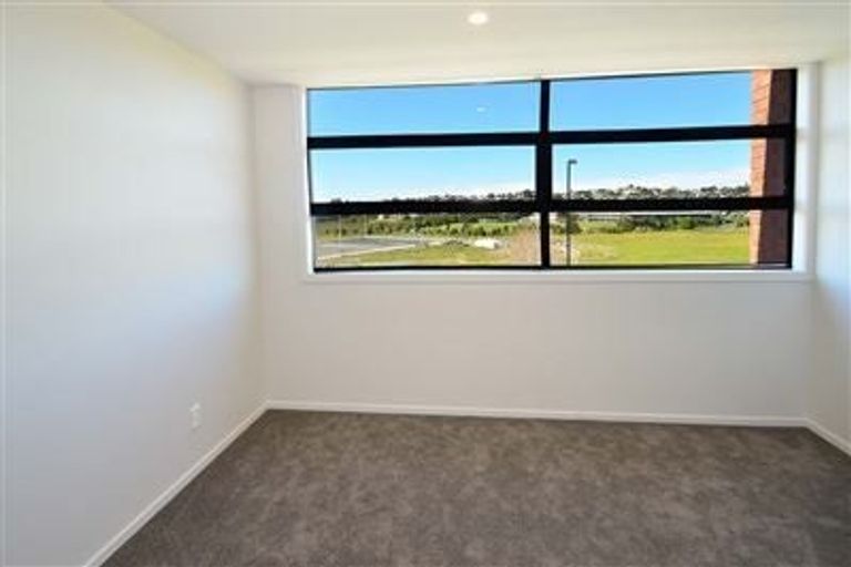 Photo of property in 20/4 Stables Lane, Silverdale, 0932