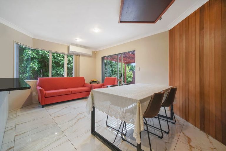 Photo of property in 100 Westerham Drive, Dannemora, Auckland, 2016