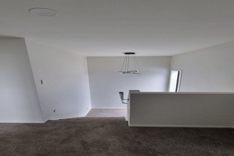 Photo of property in 64e Buscomb Avenue, Henderson, Auckland, 0610