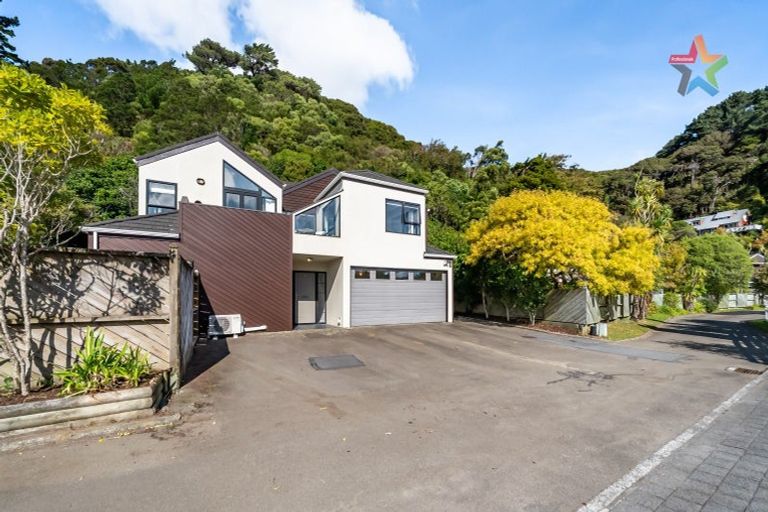 Photo of property in 2/27 Mawson Street, Waiwhetu, Lower Hutt, 5010