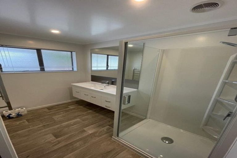 Photo of property in 2/45 Halver Road, Manurewa East, Auckland, 2102