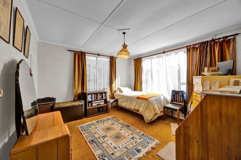 Photo of property in 31 Allison Street, Opunake, 4616