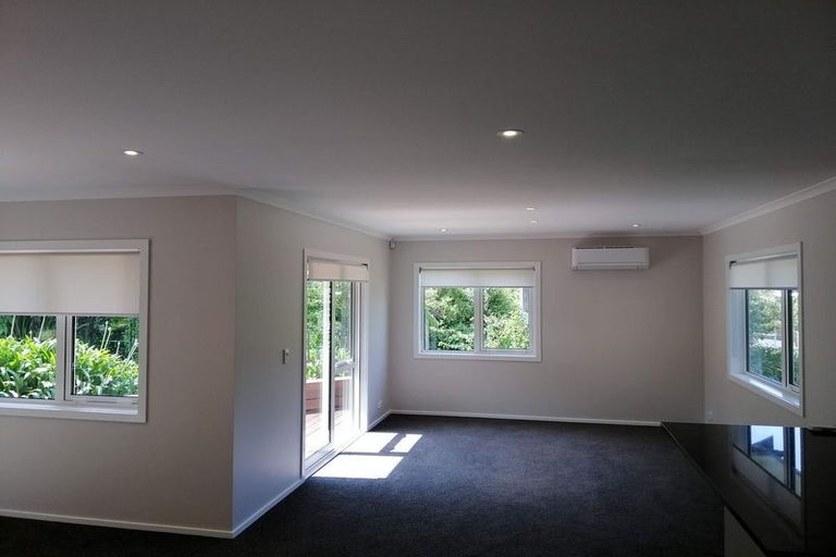 Photo of property in 375 Main Road, Tawa, Wellington, 5028