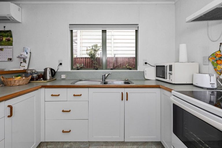 Photo of property in 408a Lyndon Road West, Hastings, 4122