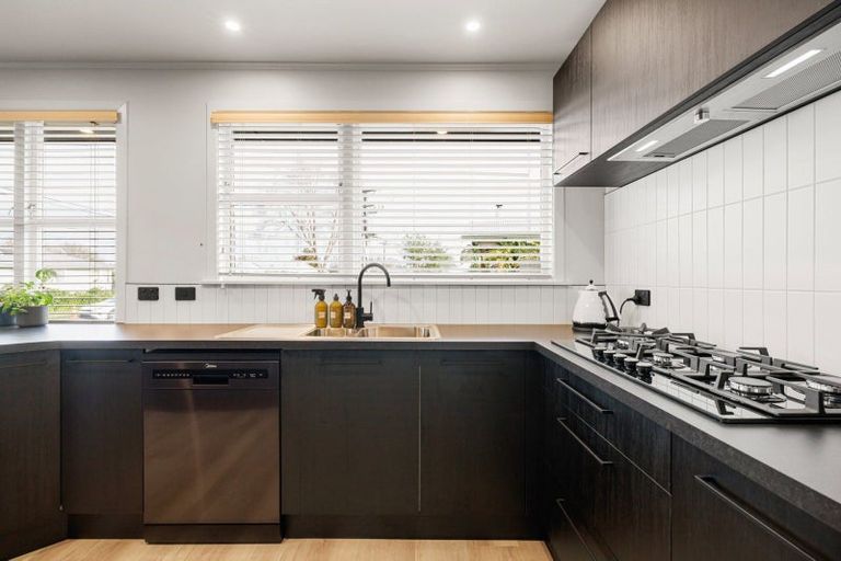 Photo of property in 121 Bryant Road, St Andrews, Hamilton, 3200