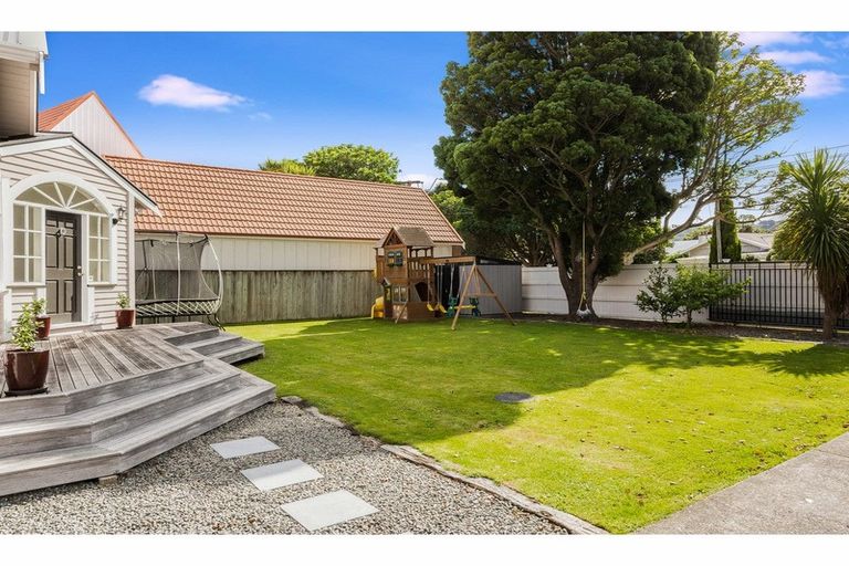 Photo of property in 2 Puriri Street, Woburn, Lower Hutt, 5010