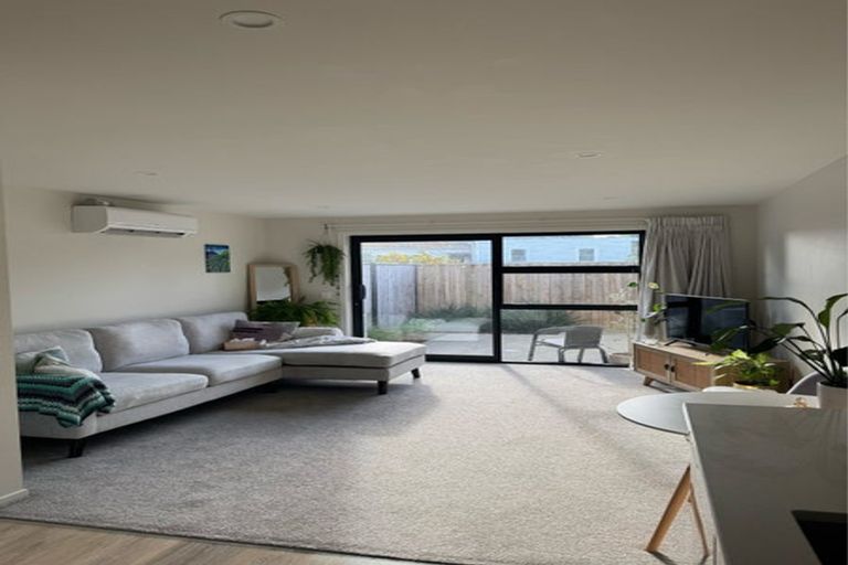 Photo of property in 2/91 Oxford Terrace, Epuni, Lower Hutt, 5011