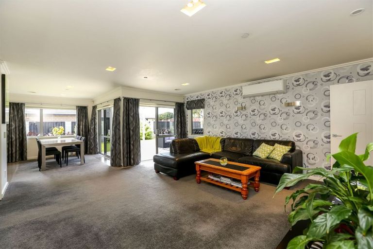 Photo of property in 6 Marlin Terrace, Bell Block, New Plymouth, 4312