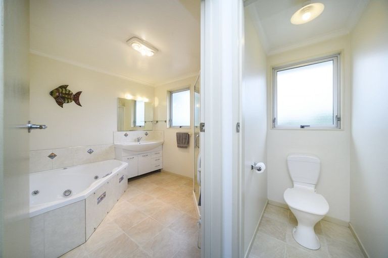 Photo of property in 47 Kaimanawa Street, Kelvin Grove, Palmerston North, 4414