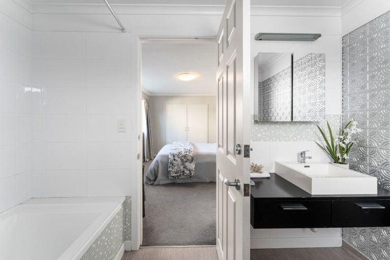 Photo of property in 24 Irvine Street, Mosgiel, 9024